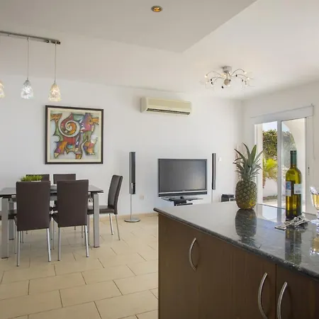 Vilă Your Beautiful Holiday Minutes From Beautiful Beaches, 1370 *